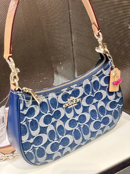 Coach Teri Shoulder Bag in Signature Denim CAF82 / CAK35 – New With Tags
