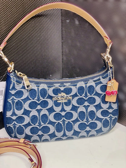 Coach Teri Shoulder Bag in Signature Denim CAF82 / CAK35 – New With Tags